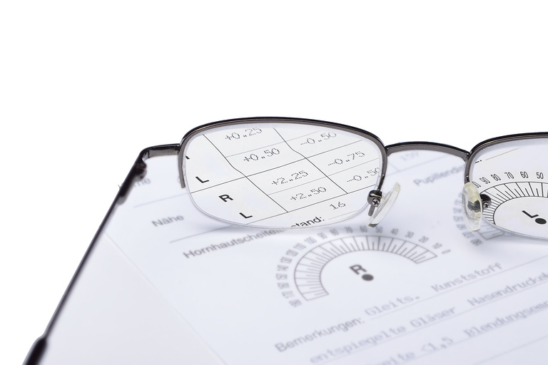 Addition Alterssichtigkeit Wissen Optiker Brille Dynoptic